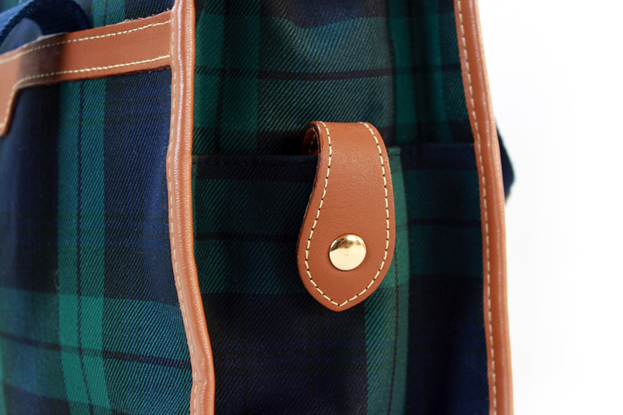 經典格紋輕便外出包_126