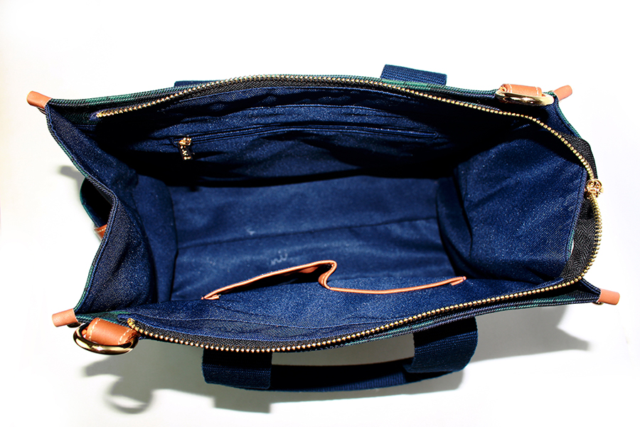 經典格紋輕便外出包_126