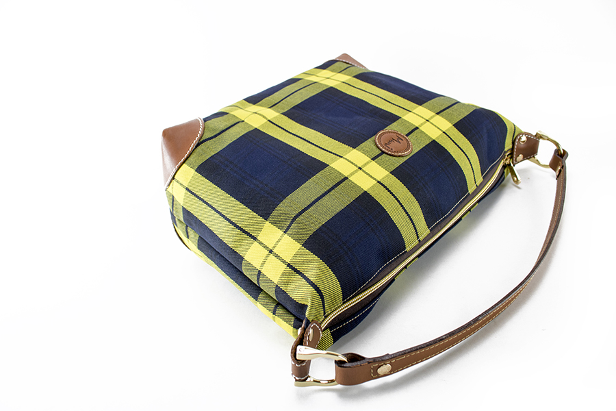 經典格紋日式淑女肩背包_10