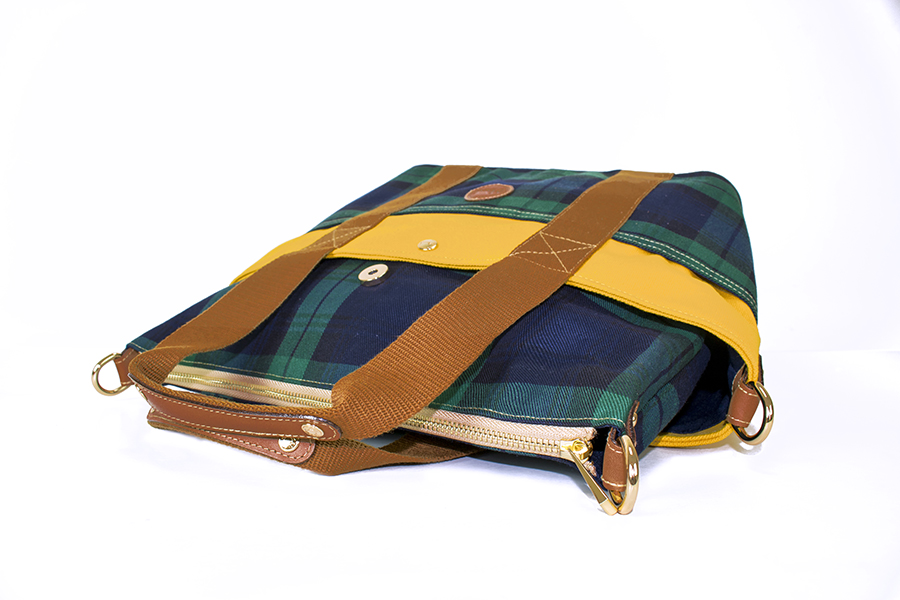 經典三層格紋混搭肩背包_11